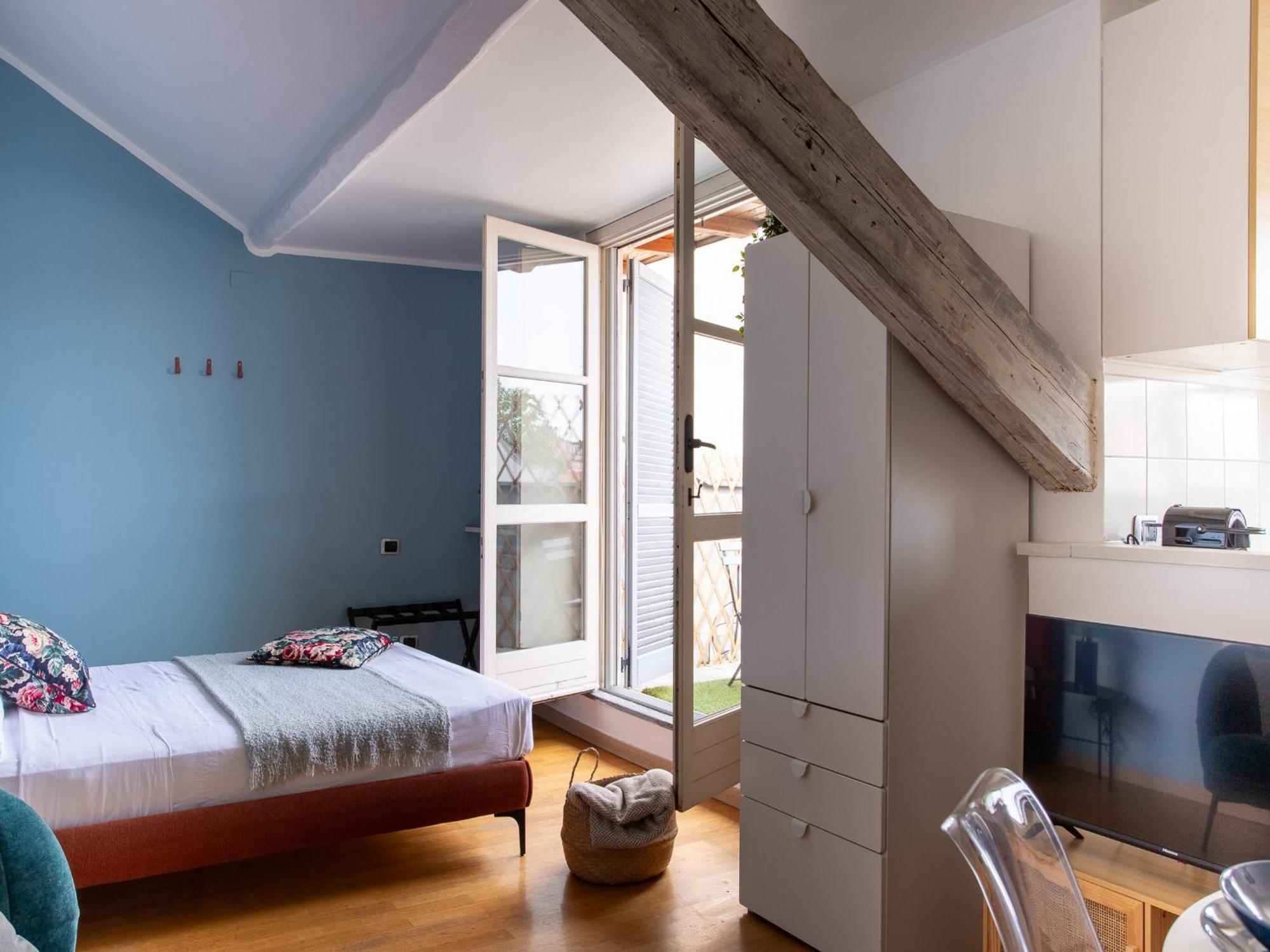 Apartment The Rent - Beautiful With Balcony In Porta Romana Mailand